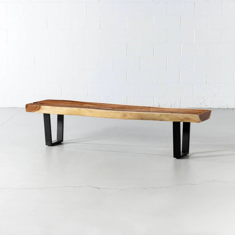 Banc en bois d'acacia Live Edge avec pieds en U noirs/fini naturel